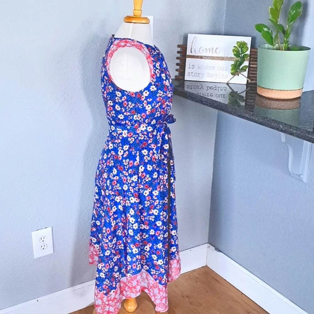 HOST PICK 🎀 Vince Camuto Floral Midi Dress | 6 - Picture 3 of 6